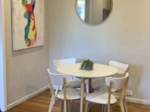 Central & Tranquil Two-Bedroom Home in the Heart of Essendon Hotels in Essendon