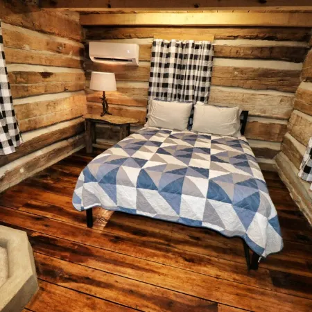 Creekside Cabin Getaway - Only 10 Miles from Downtown Florence