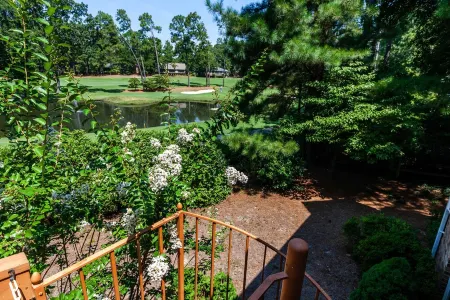 Golf front home with 8 beds
