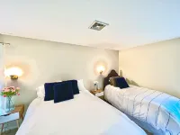 Sleeps 6 @ New Seabury w/ Pool - All Season Modern Condo!