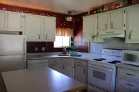 Secluded 77-Acre Retreat, Pet-Friendly Cabin Near Univ. of Idaho & Wsu.
