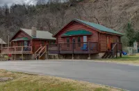 Pigeon Forge Studio Cabin