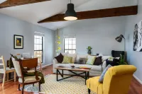 Cloudland Cottage--minutes away from world-class hiking, waterfalls, hanggliding