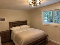 Bandon Country Club Hotels near William M. Tugman State Park