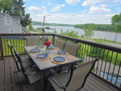 Riverview Home Near Creation Museum/Ark/Ski/Bikes/Cincinnati/Hot Tub-Sleeps 11 Hotéis em Dearborn County