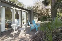 SeaPines, Newly Remodeled, Walk to the Beach Club, Pet Friendly