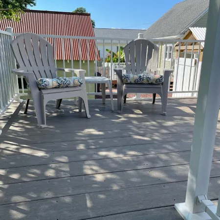 Cottage On Famous Chincoteague Island-Famous Wild Ponies