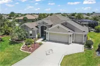 Vacation Home with luxurious pool in The Villages, Florida! Hotels near Publix Super Market at Colony Plaza