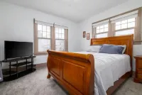 The Cedar House Hotels in Steubenville