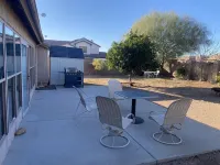 Spacious Beautiful Garden Hideaway w/Patio & Grill