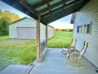 NEW!! Clean, Comfortable & Spacious Northwoods Cabin. Hotels in Florence County