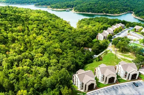 Escape to Serenity on Table Rock Lake!
