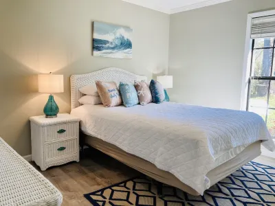 ~ La Conchita 🐚 ~ w private pool! Hotels near Blasted Screen Print & Boutique