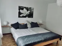 Bright, modern apartment with charm in Dahn Ξενοδοχεία στην πόλη Dahn