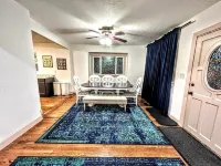 Charming City Cottage - 3 King Beds! Fiber Wifi!