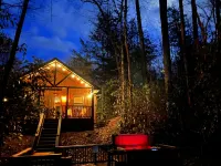 Creekside Cabin - Hot Tub, Firepit, Porch