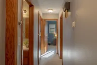 A 2000 sq ft Family Home W/ 2 King Bed + Game Room - A home away from home in a flourishing & inviti