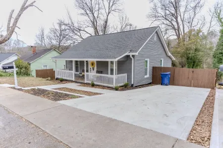 Woodruff's Southern Nest, located few blocks from historic downtown Woodruff!