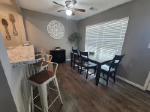 Pet-Friendly Home for 7 with Fire Pit Hotels in Junction