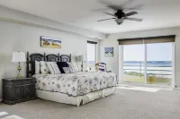 Strandcastle Beach House - Oceanfront! - You're right on the sand!