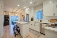 Darby House, centrally located wine country escape