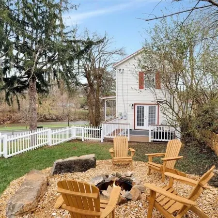Hawksbill Home~Hot Tub~Modern~Porch~Wifi~Dogs