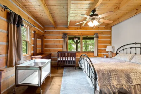 🏕️  Angels Cabin, Firepit, Pool Table, LKT Mountain - Chattanooga Dwtn15 min!