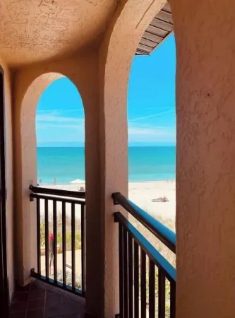 Manasota Key Beach Front Condo Отели в г. Манасота-Ки