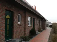North Sea coast, charming Frisian house on the old dike with sauna, fireplace for 2-8 p.