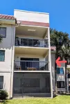 Updated, Affordable, Beachy 2BR Retreat, 2 Pools, Walk To Beach!