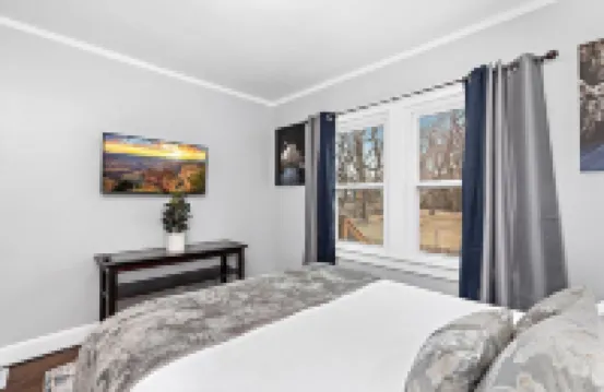 Cozy Midtown Home • 10 Min to Downtown KC, 12 Min to Arrowhead & T-Mobile Center