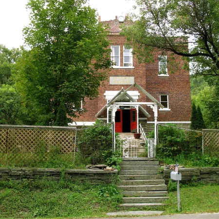 Large Brick School House with Music Studio Close to Delaware River