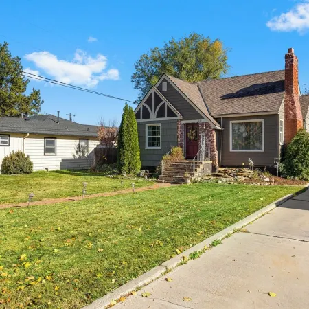 Cozy 3 Bedroom Cottage in Quiet Neighborhood in Nampa