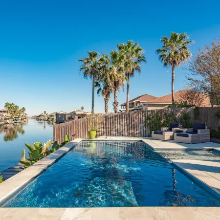 Townhome on the Water, Green Light Fishing, Pool, Arcade Machines, Sleeps 8 Отели рядом с достопримечательностью «Пирс Боба Холла»