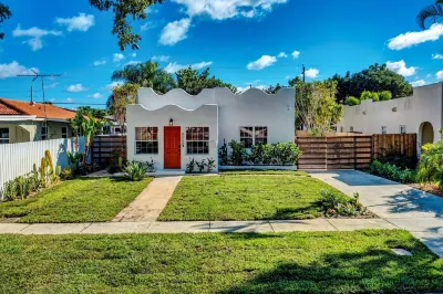 SoSo Cactus House - Spanish-Style, Historic Charm