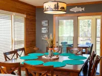 Pristine lake house offering watersports, gameroom favorites, and stunning view Hotels in Clines
