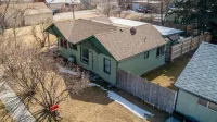 Happy Bison House - Walking Distance to Downtown; sleeps 8!