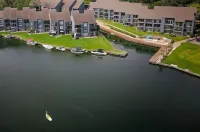 Waterfront Condo 🏖️ Gorgeous View🚤