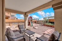 SUPERHOST-Huge Charming Farmhouse Style Home>Playground>Arcade>Billards