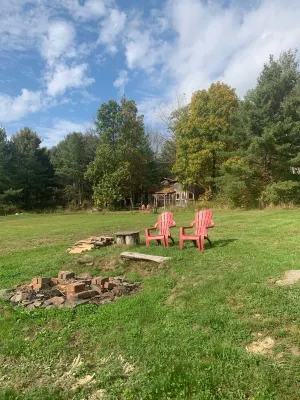 Gorgeous Hilltop Paradise with epic views and swimming pond