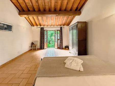 Exclusive Resort W/ Tennis, Pool & Waterfall - A9 Отели в г. Лоро-Чуффенна