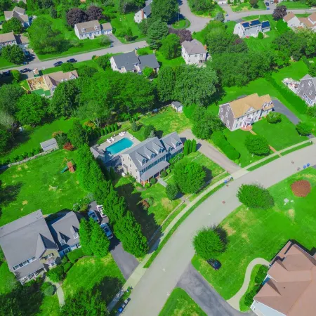 5Br w/ Heated Pool Near Beaches & Newport