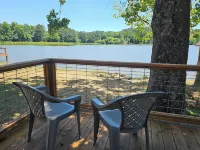 Lake Shore cottage-waterfront
