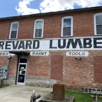 Brevard Bungalow2 Level, Steps to Downtown, Music Center, Lumberyard, Greenway.