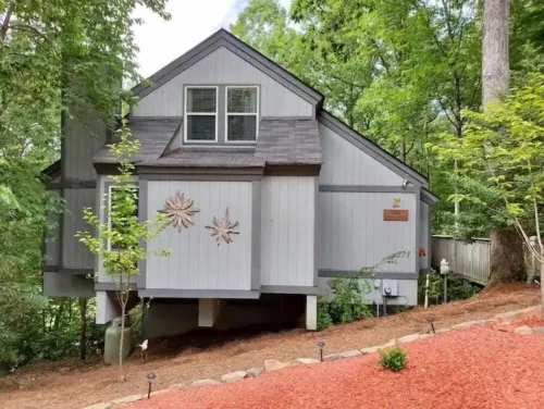 River Tubing, Hot Tub, Golfcourse, Pool, Pet Friendly, Helen, Innsbruck,