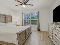 Pristine Luxury Heated Pool Home on the Golf Course Hotels in Lely