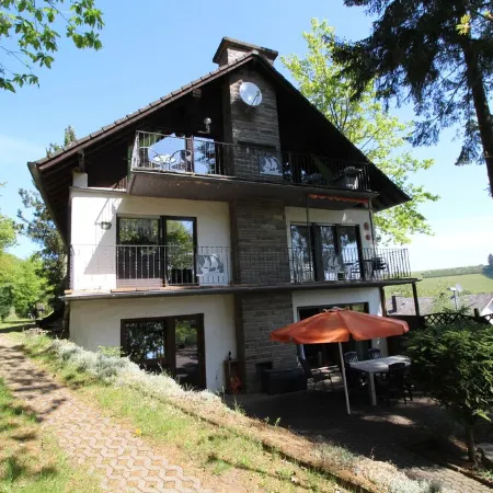 Spacious and comfortable apartment with terrace for up to 7 people Отели в г. Иммерат