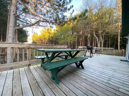 Peaceful Cottage on Lake Michigan Отели в г. Manitowoc County