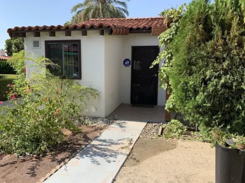 Villa D - 1 bedroom with kitchen in the beautiful downtown Palm Springs!