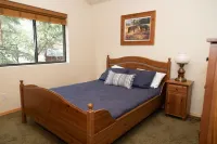 Magical Cabin in Pinetop Lakes